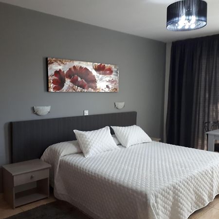 Irenes Tourist Apartments Лимасол Экстерьер фото