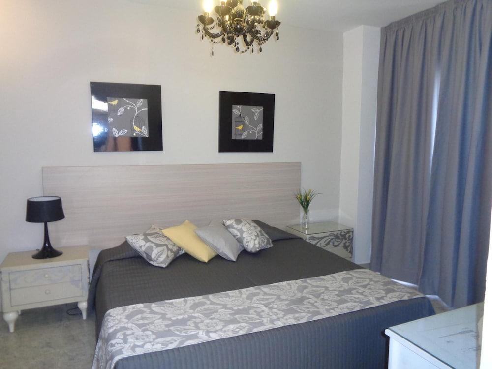 Irenes Tourist Apartments Лимасол Экстерьер фото