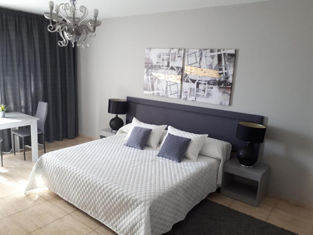 Irenes Tourist Apartments Лимасол Экстерьер фото