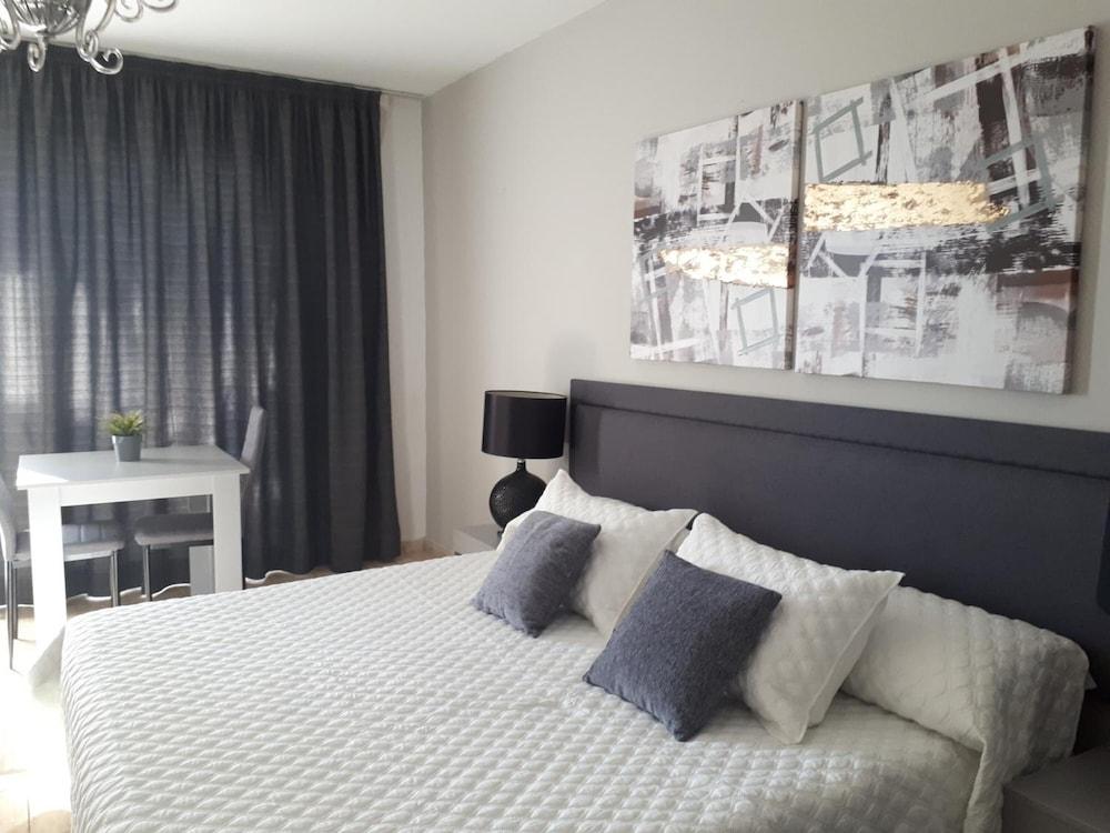 Irenes Tourist Apartments Лимасол Экстерьер фото