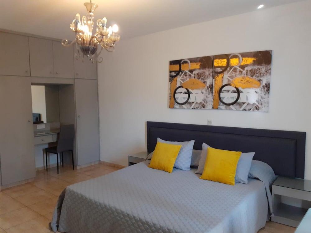Irenes Tourist Apartments Лимасол Экстерьер фото